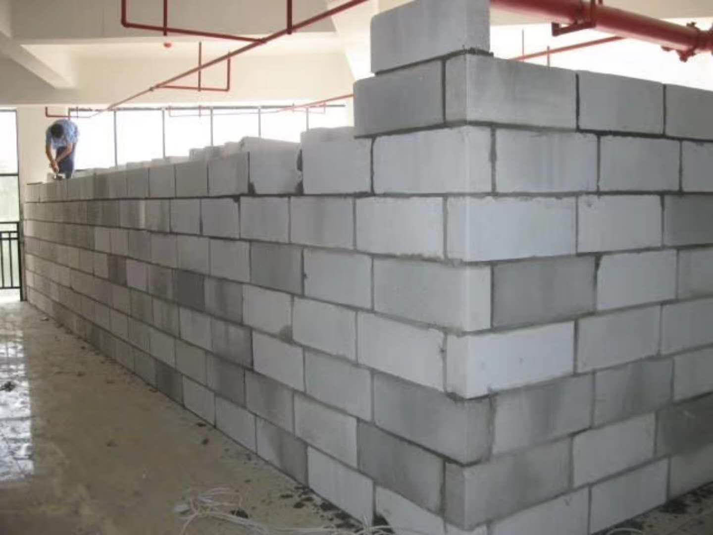 治多蒸压加气混凝土砌块承重墙静力和抗震性能的研究